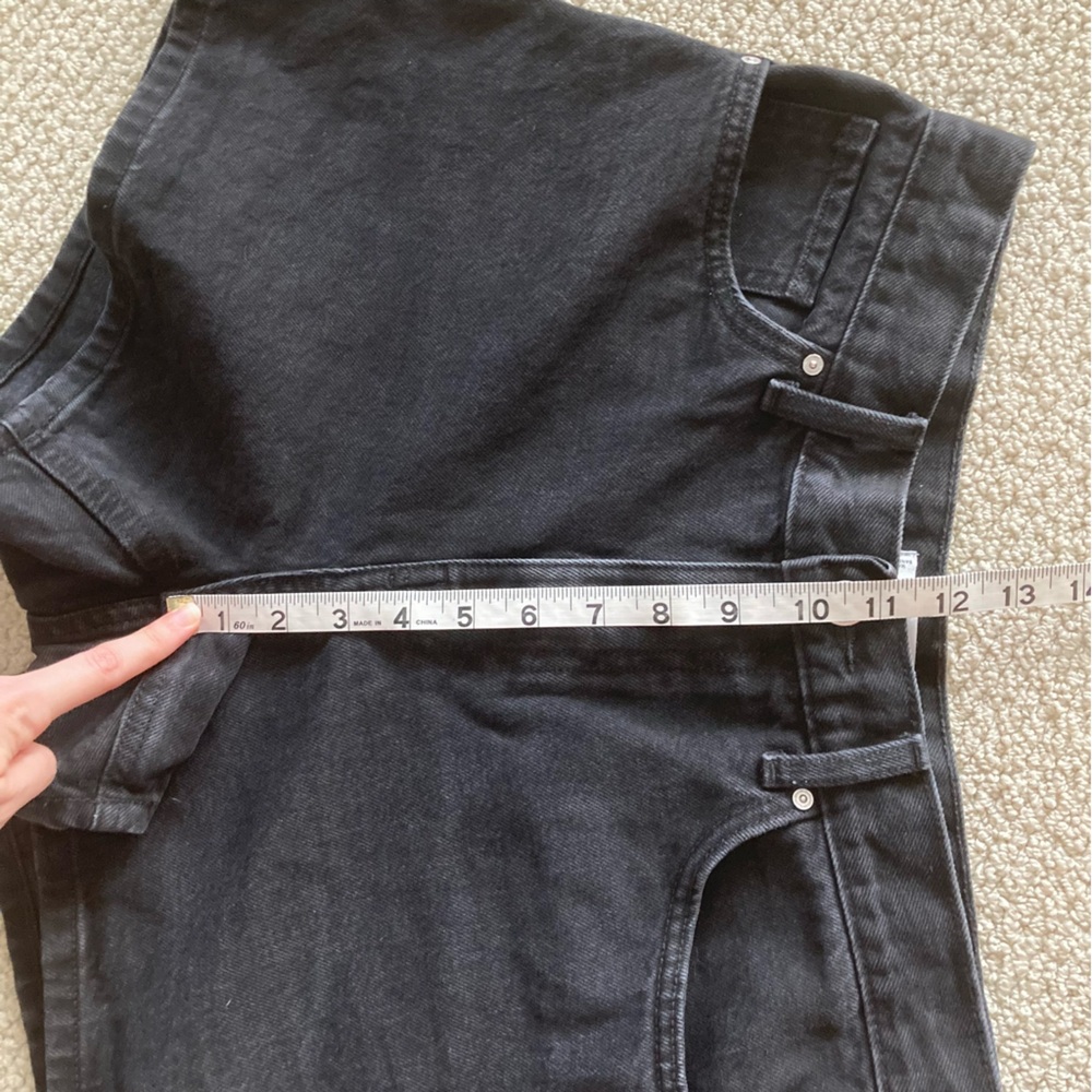 MNG Black Denim High Rise Jean Shorts Women’s Size 6 Bottoms Dark Wash Like New - Picture 5 of 10